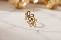 Bague acier inoxydable motif fleur ajustable