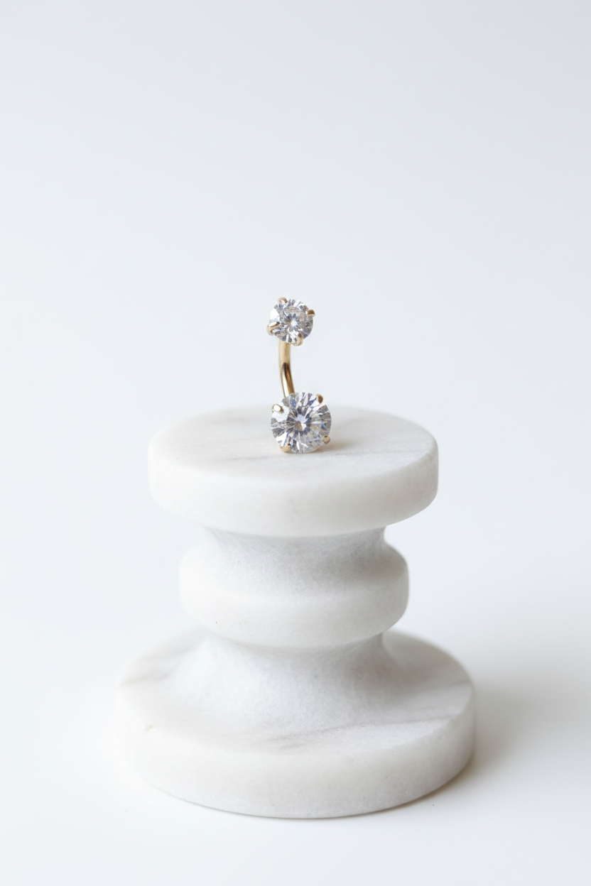 Piercing nombril clssique  acier inoxydable doré avec zirconium