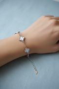 Bracelet acier inoxydable avec trefle blanc nacré
