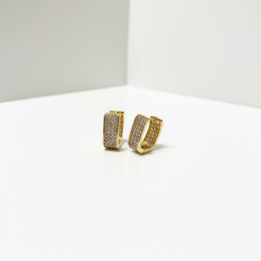 Boucles d'oreilles acier inoxydable avec strass. dorées